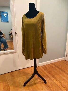 Eileen Fisher Olive Green Golde Long-Sleeve Scoop Neck Tunic